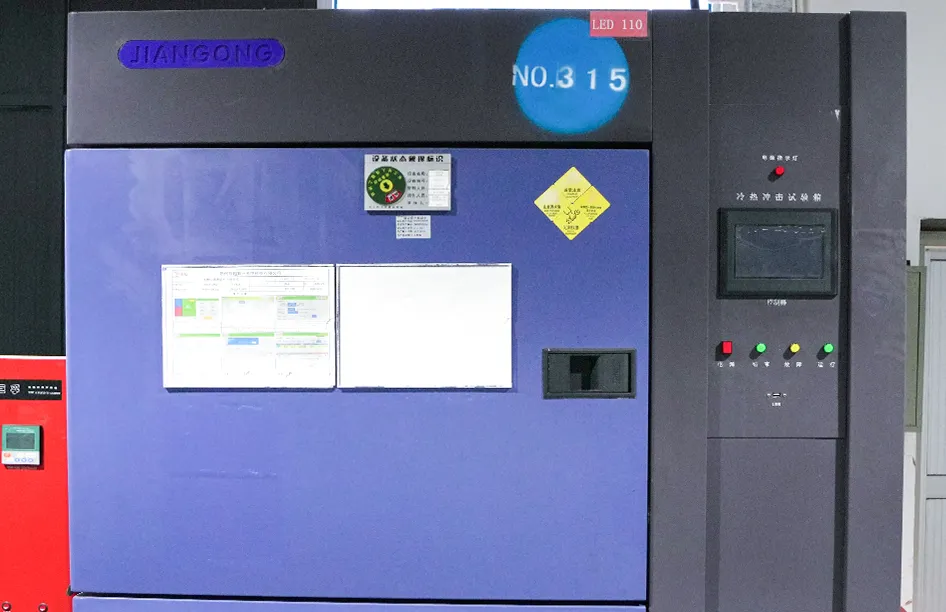 Temperature & Humidity Alternating Test Chamber