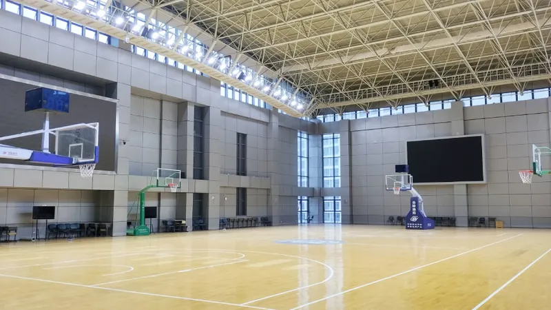 超频三案例｜南京师范大学附属中学体育活动中心照明改造工程