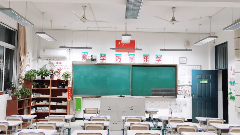 守护明亮眼睛｜浙江绍兴越城区中小学教室灯光改造工程