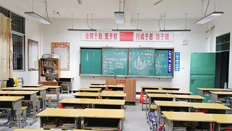 光照瞳心，守护成长｜超频三爱心捐赠展担当